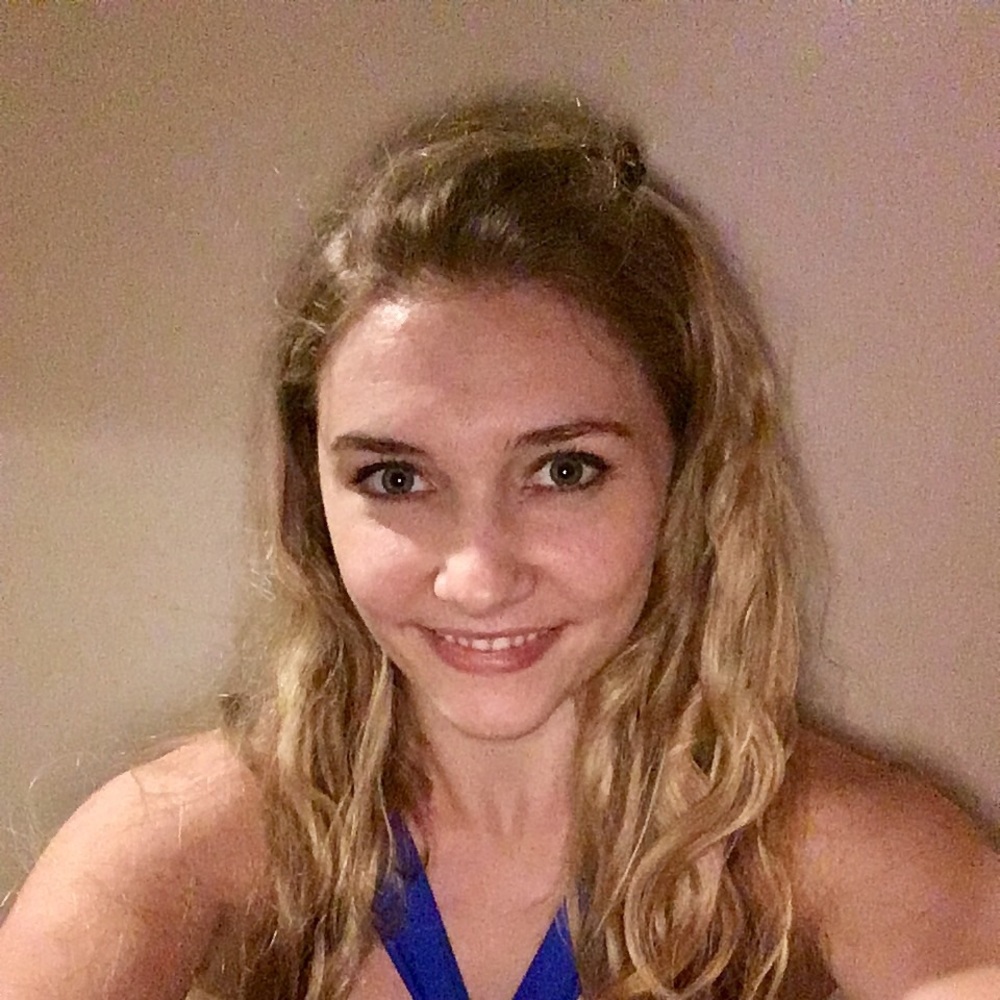 Meet your Posher, Danielle